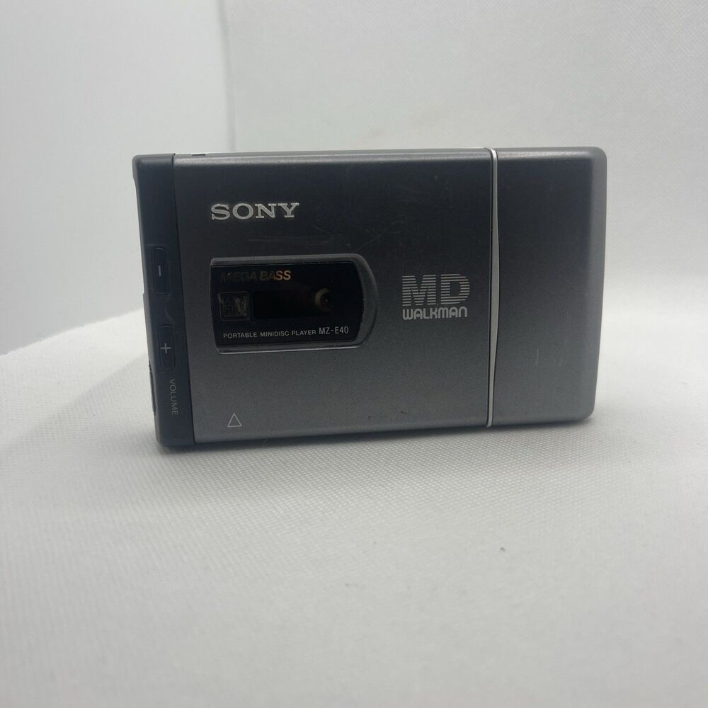 Vintage Sony MD MiniDisc Player MZ-E40 Portable Walkman Gray Silver